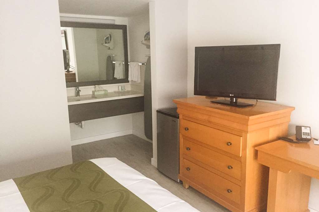 Quality Inn University North I-75 Ґейнсвілл Номер фото